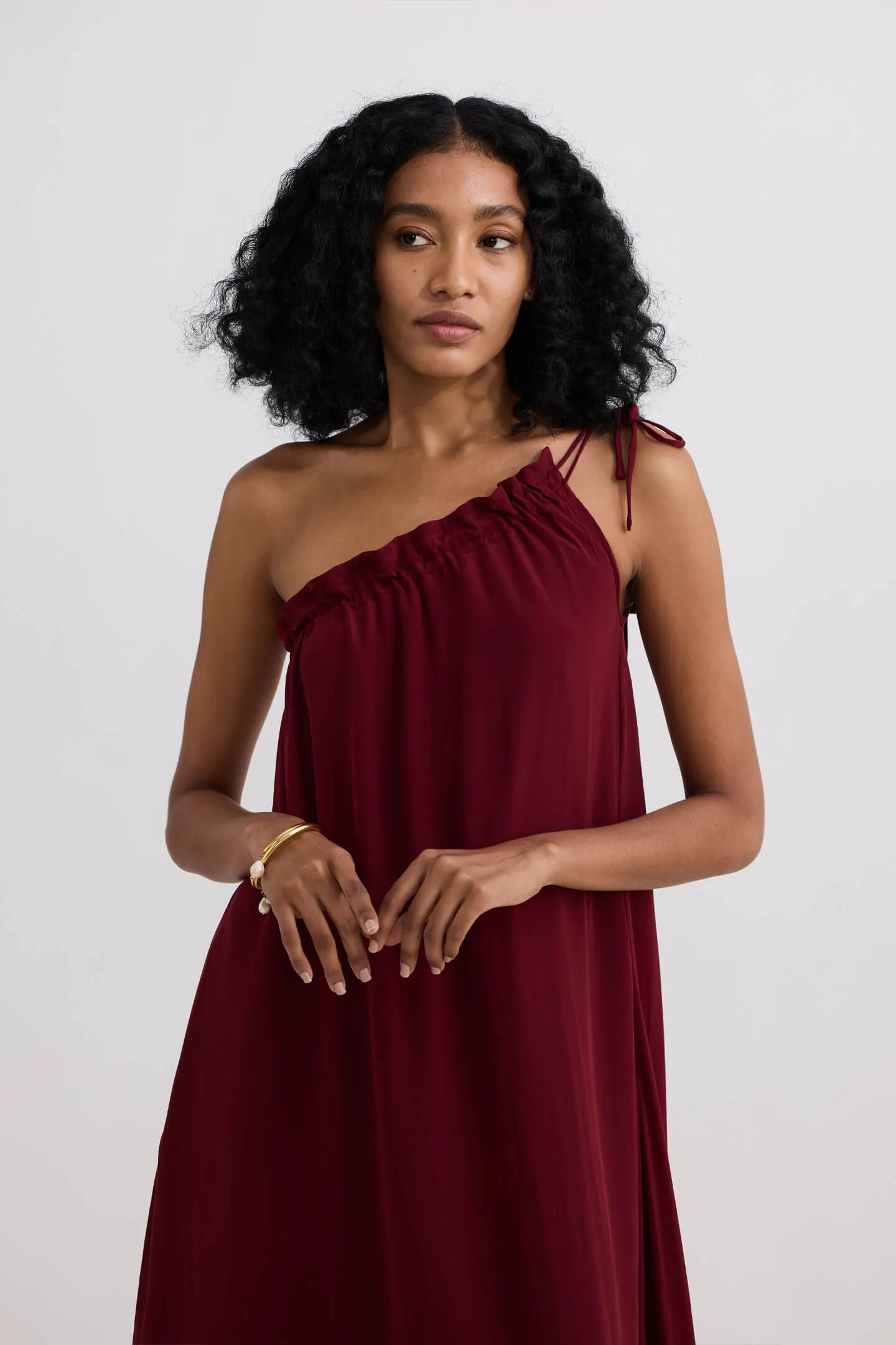 One-shoulder Midi dress in Burgundy