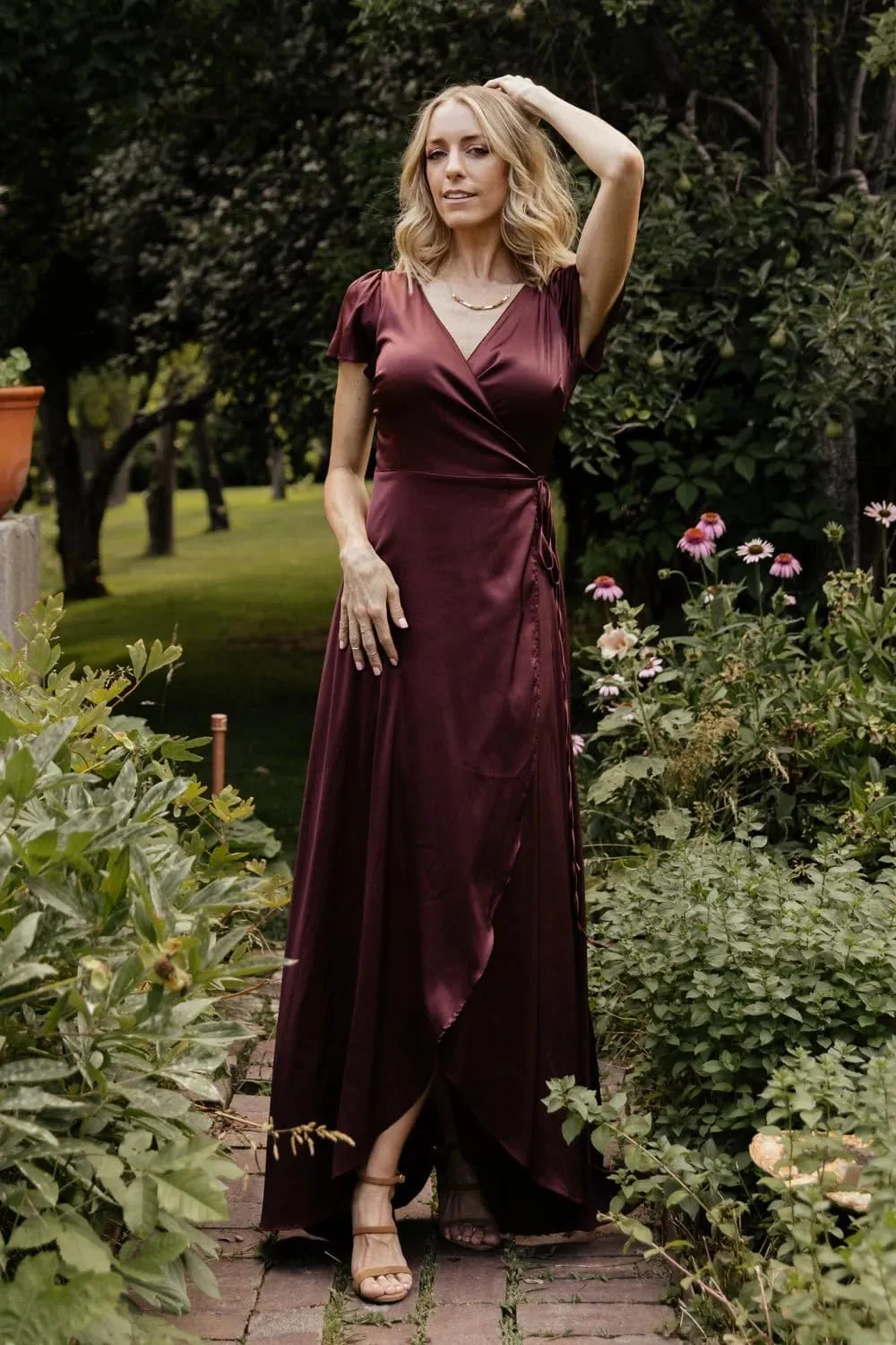 Satin Bridesmaid Dresses for Women 2025 Short Sleeve Formal Evening Party Gown with Slit