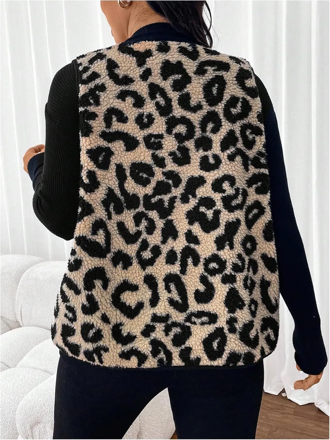 SOLY HUX Women's Plus Size Faux Fur Leopard Print V Neck Sleeveless Button Front Vest Jacket