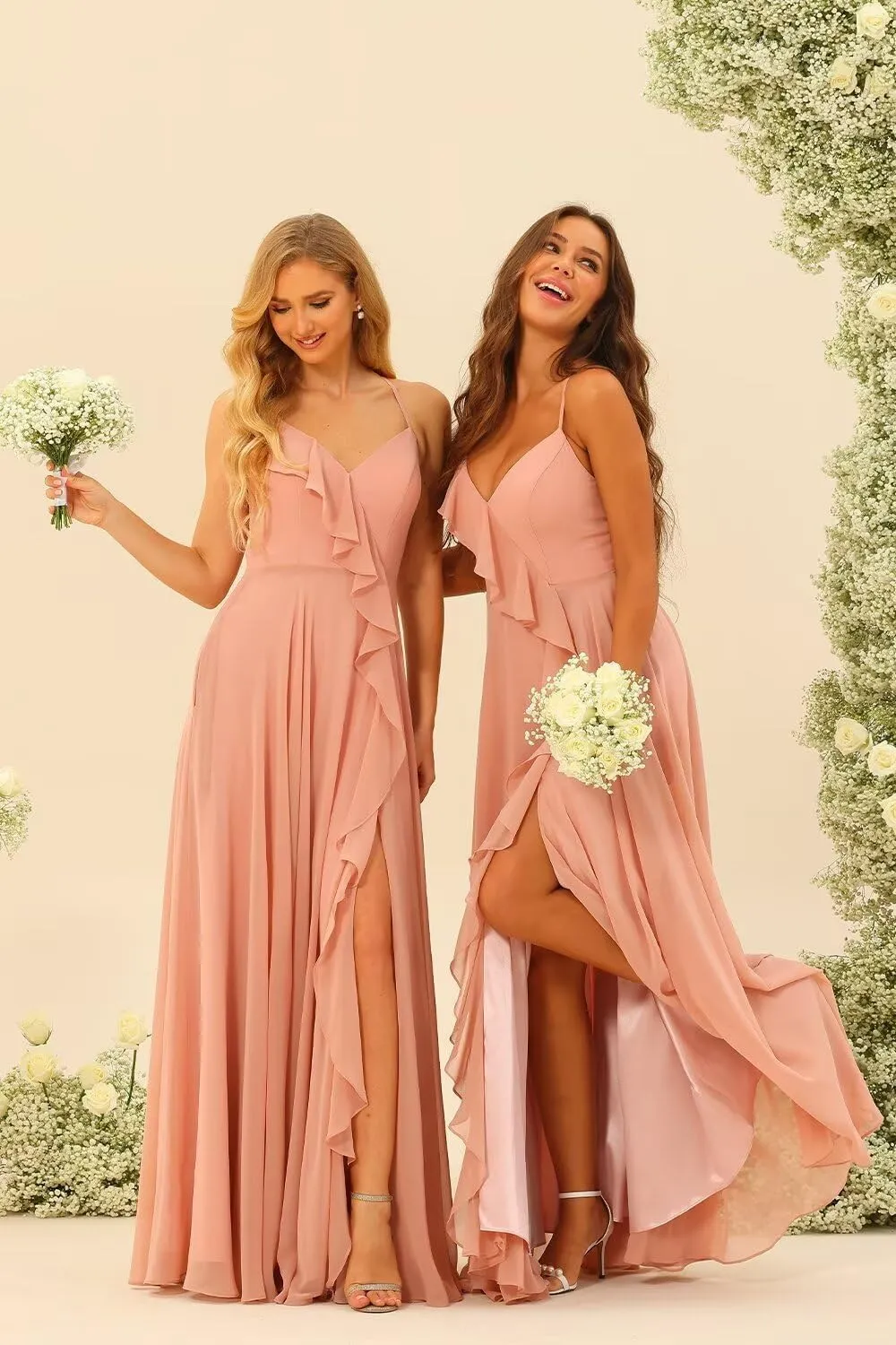 V Neck Chiffon Bridesmaid Dresses with Slit 2024 Spaghetti Straps Ruffle Pleated A Line Long Formal Dresses AU083