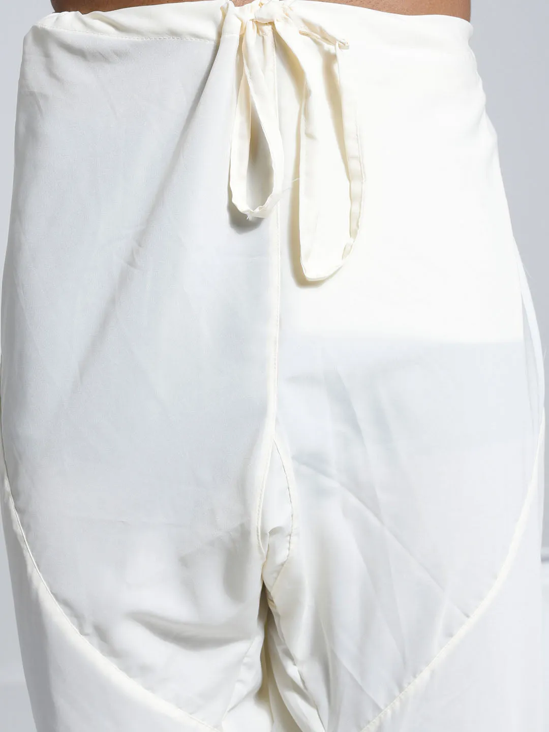 VASTRAMAY Men's Cream Crepe Kurta And Pyjama