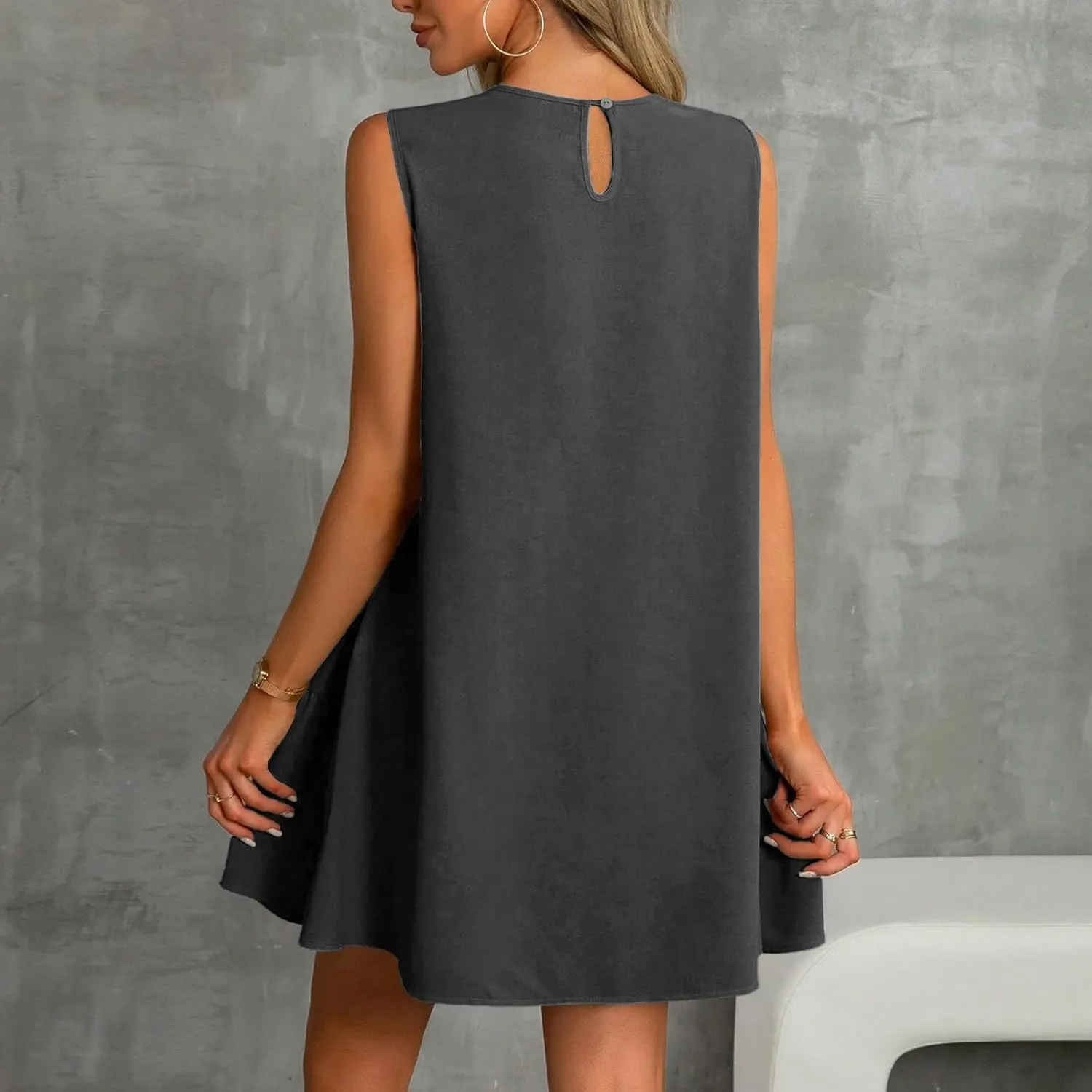 Women's Vacation Outfits 2025 Sleeveless Round Neck Tank Ruffle Loose Mini Sundresses with Pocket, S-2XL